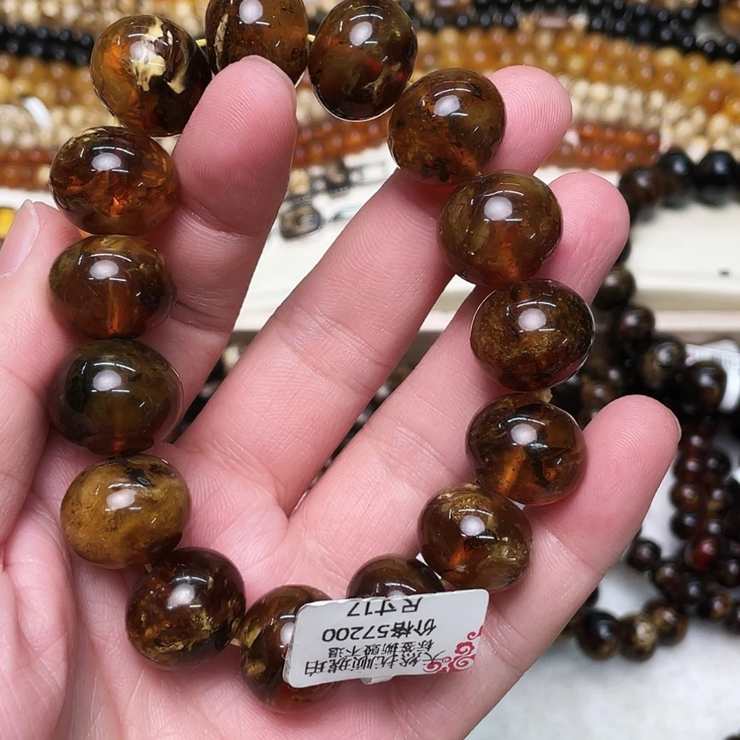 漫***楼未镶嵌琥珀裸石十七70082