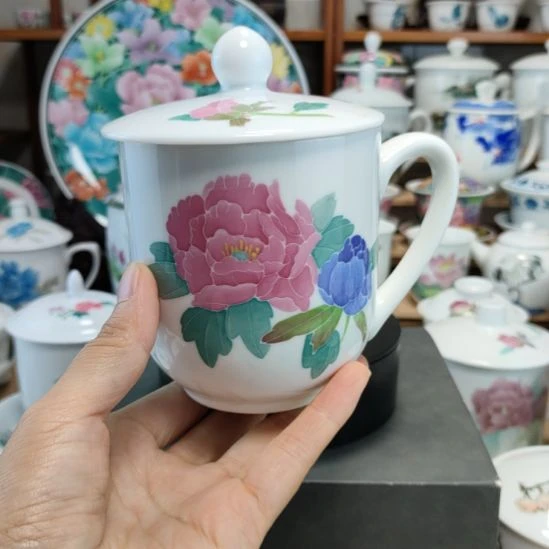 微瑕疵，手绘釉下彩双牡丹办公杯450毫升