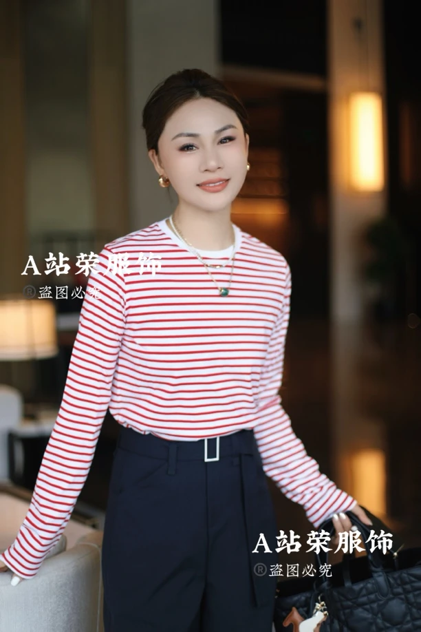 【荣姐精选】条纹后中缝长T恤