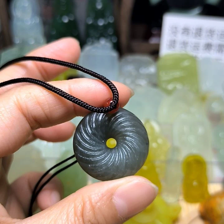 岫玉吊坠(不含链)未镶嵌一****3