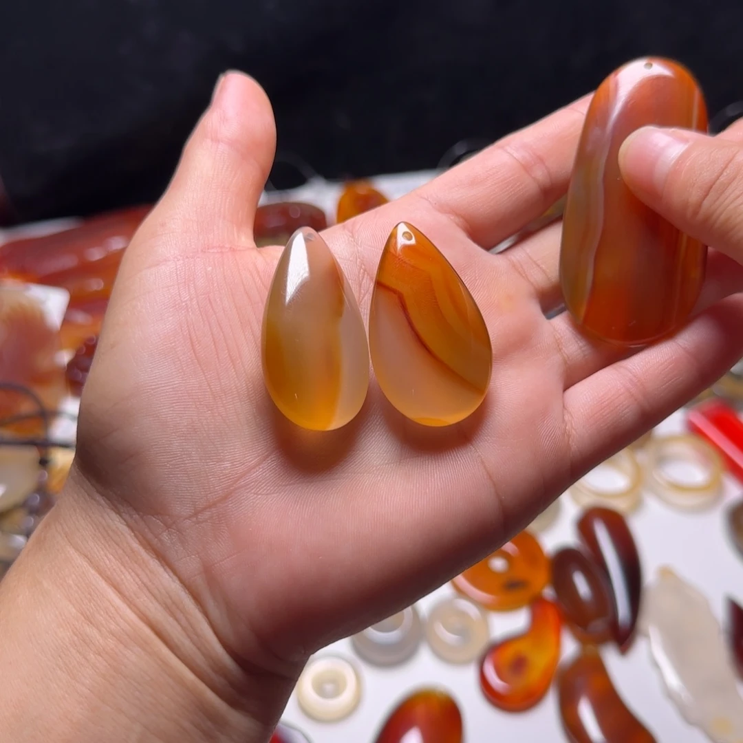 猫****玛瑙/玉髓未镶嵌颈饰