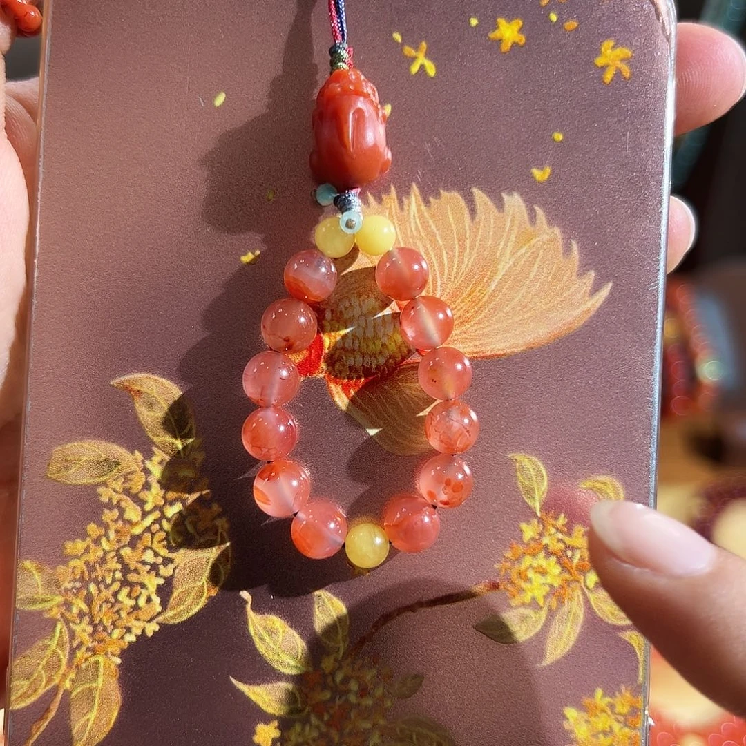 颈饰未镶嵌南红玛瑙