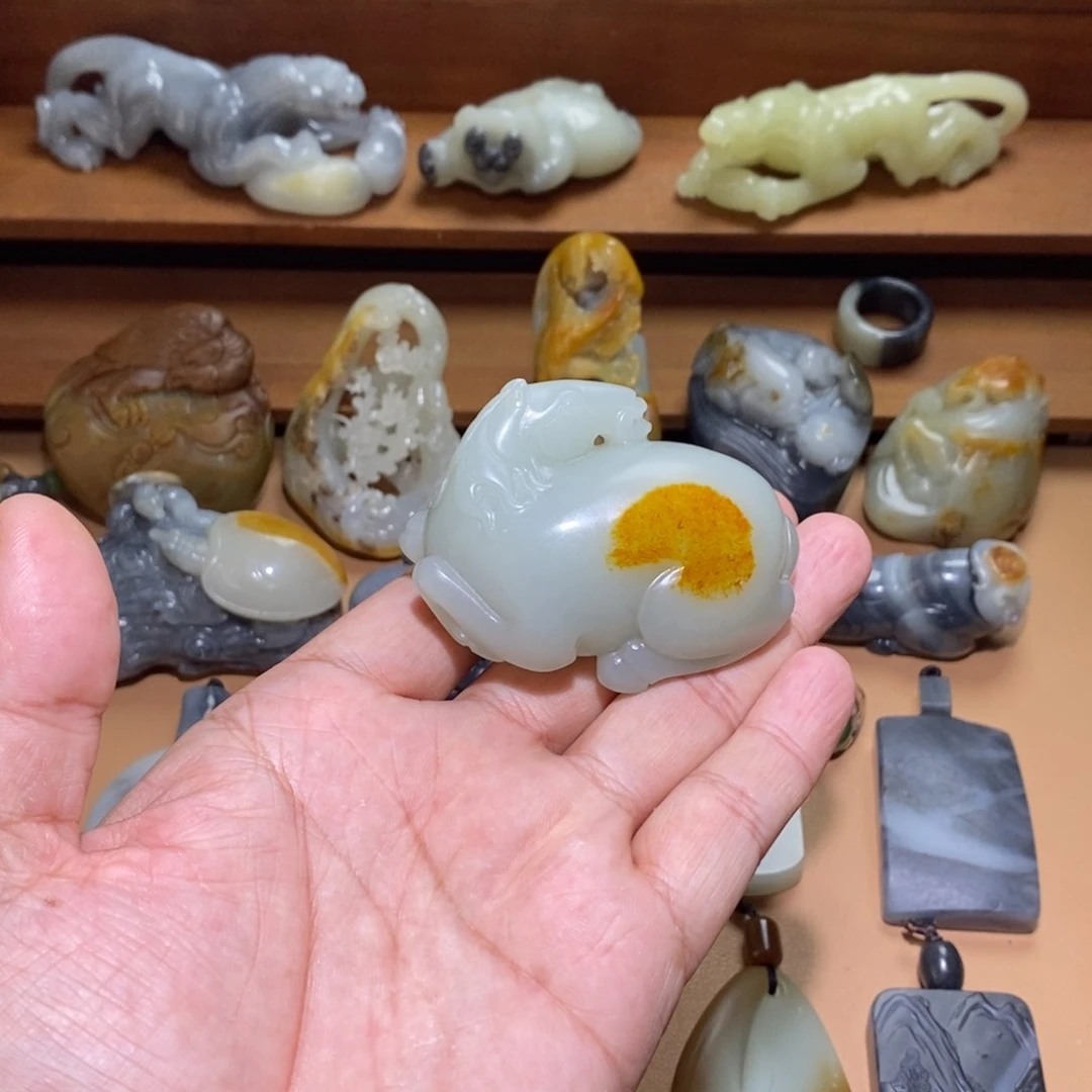 未镶嵌和田玉把件且****怀