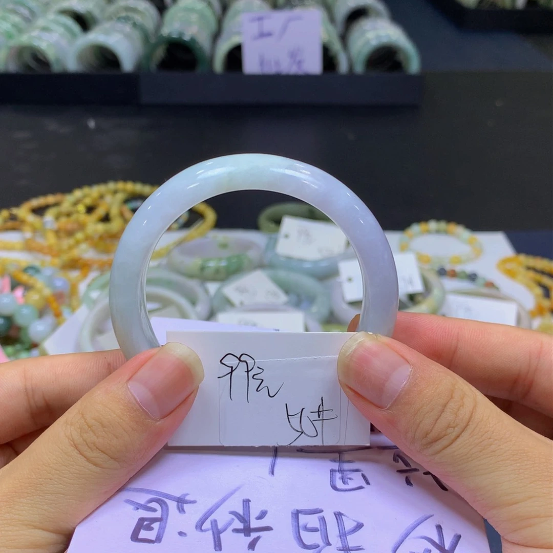 翡翠手镯未镶嵌1111111111