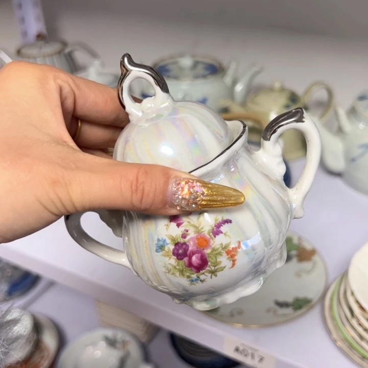 盖碗L****瓷器直播放漏中