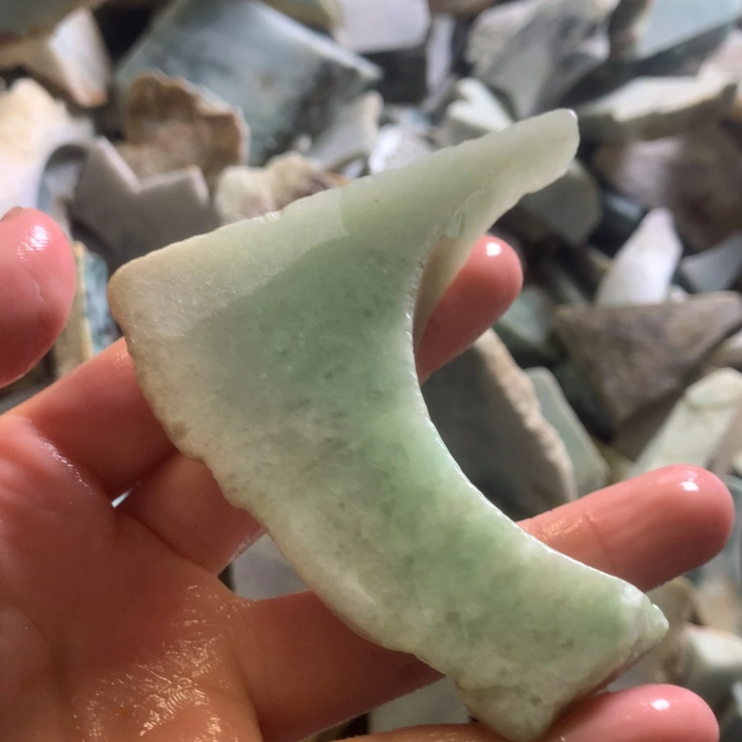 翡翠颈饰未镶嵌缅甸翡翠