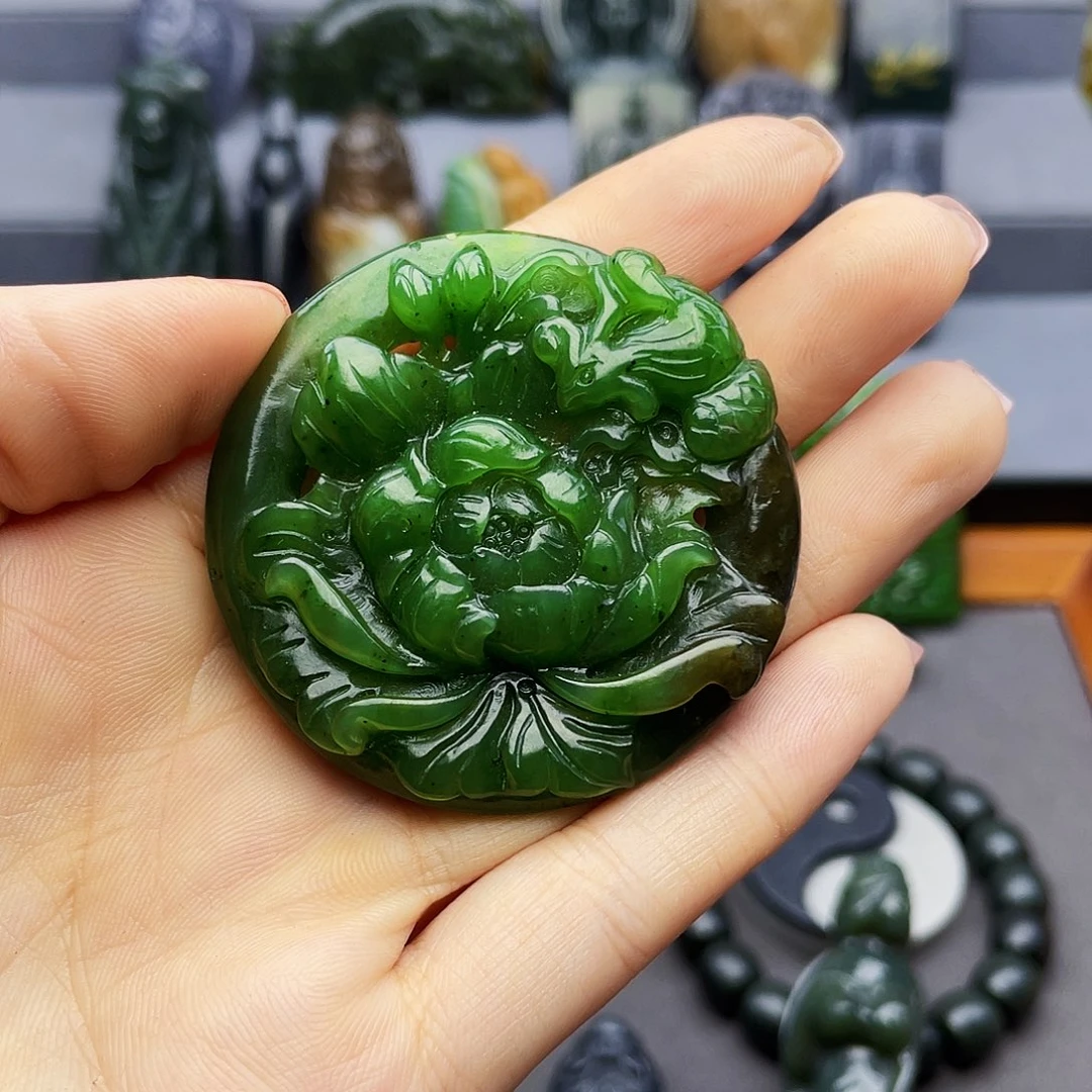 藏***羊颈饰未镶嵌和田玉