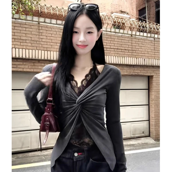 扭结长袖打底衫女2025新款初秋韩系穿搭蕾丝t恤假两件辣妹上衣ins