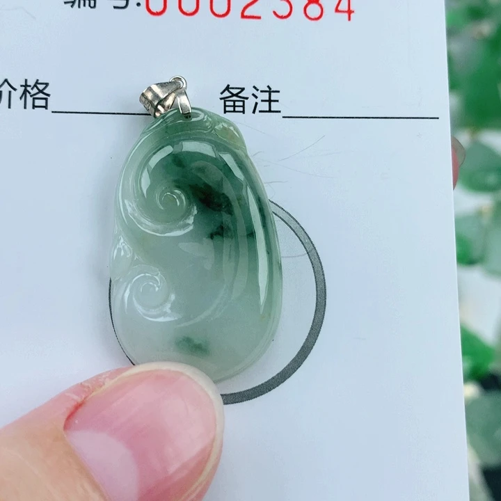 颈饰银S925镶嵌翡翠
