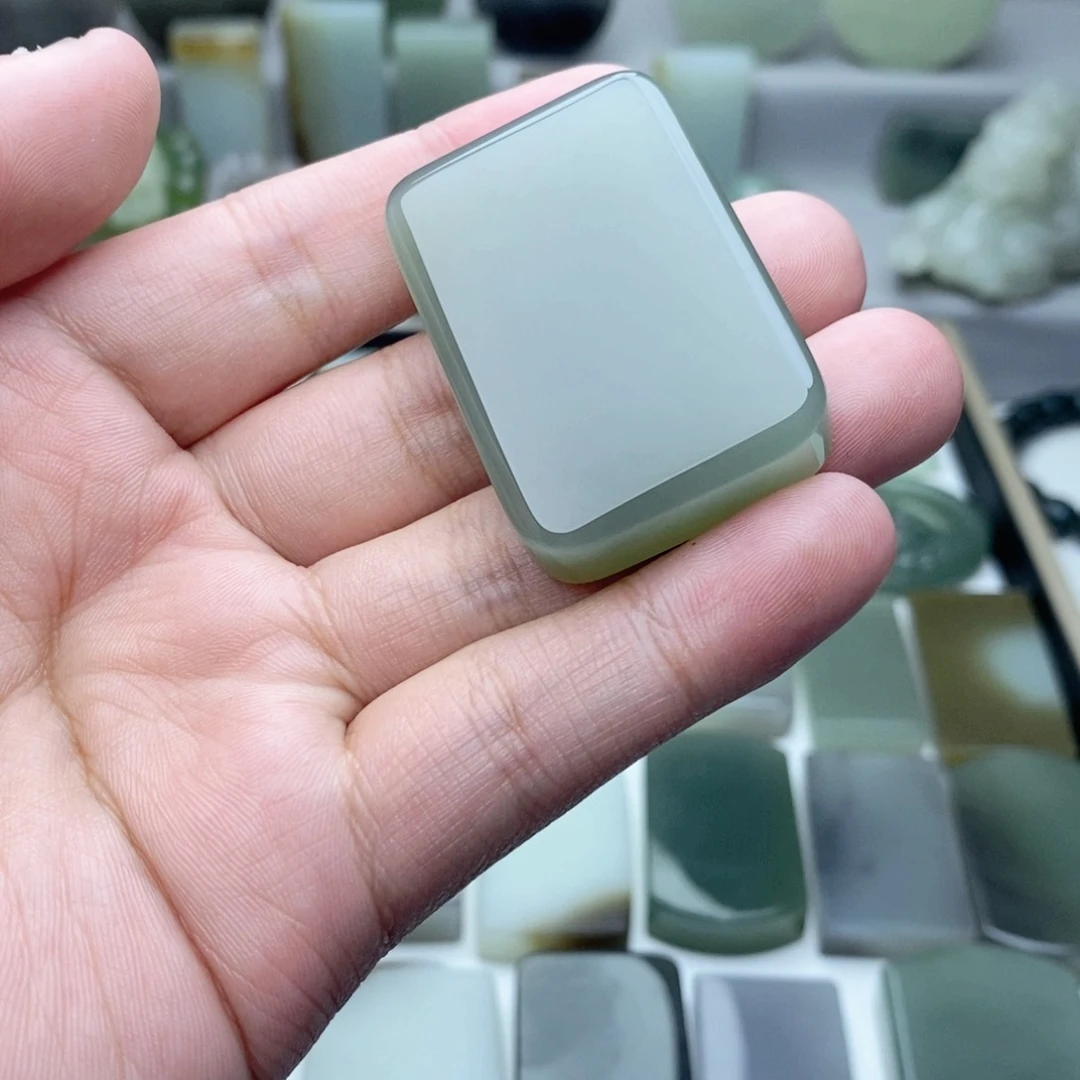 和田玉颈饰未镶嵌那*年