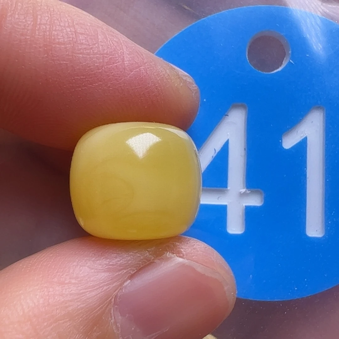 蜜蜡未镶嵌珠宝奇石12.8m m