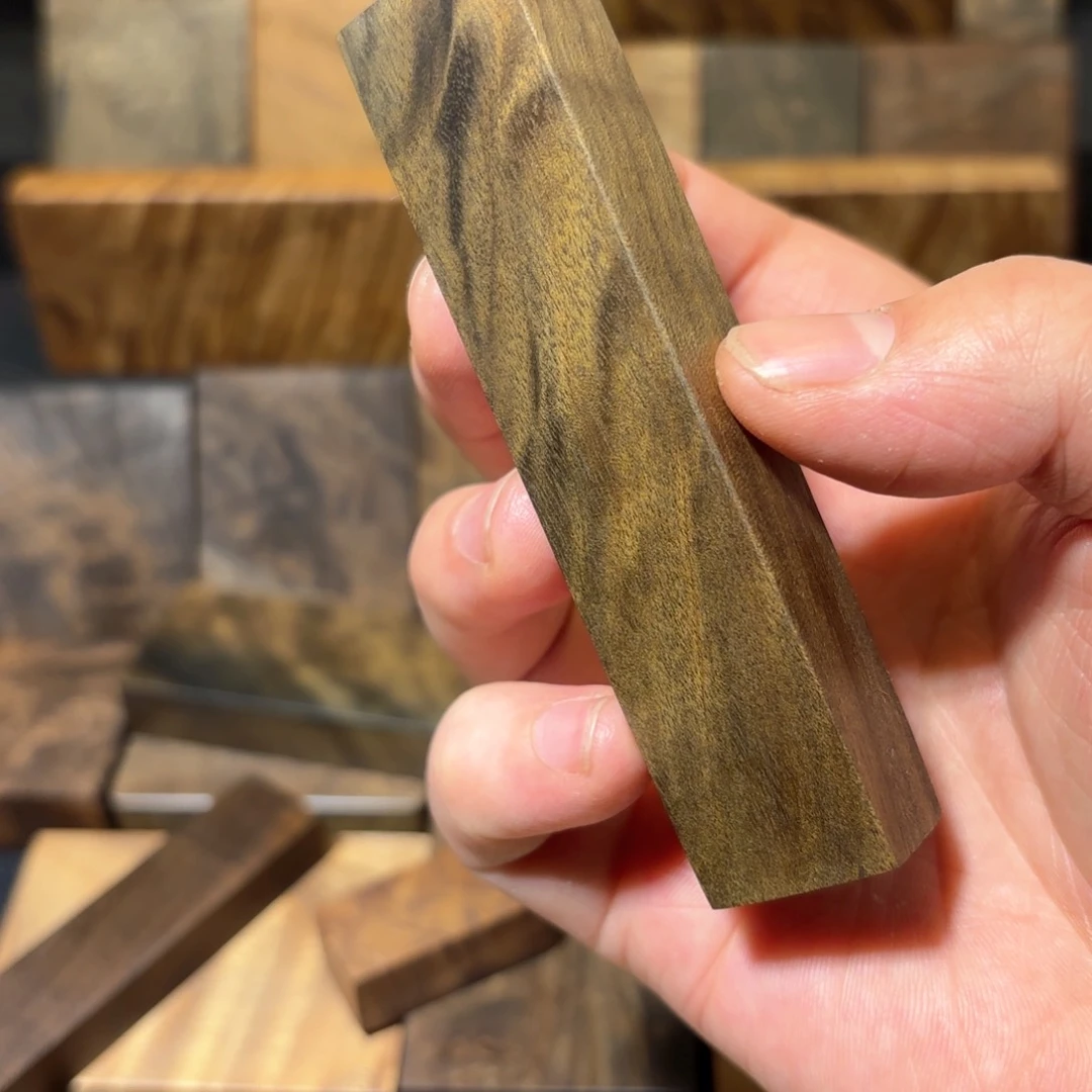 金丝楠梅***包金品楠木一物一拍