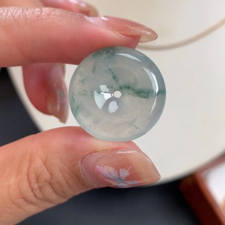 翡翠未镶嵌颈饰05755696887088077