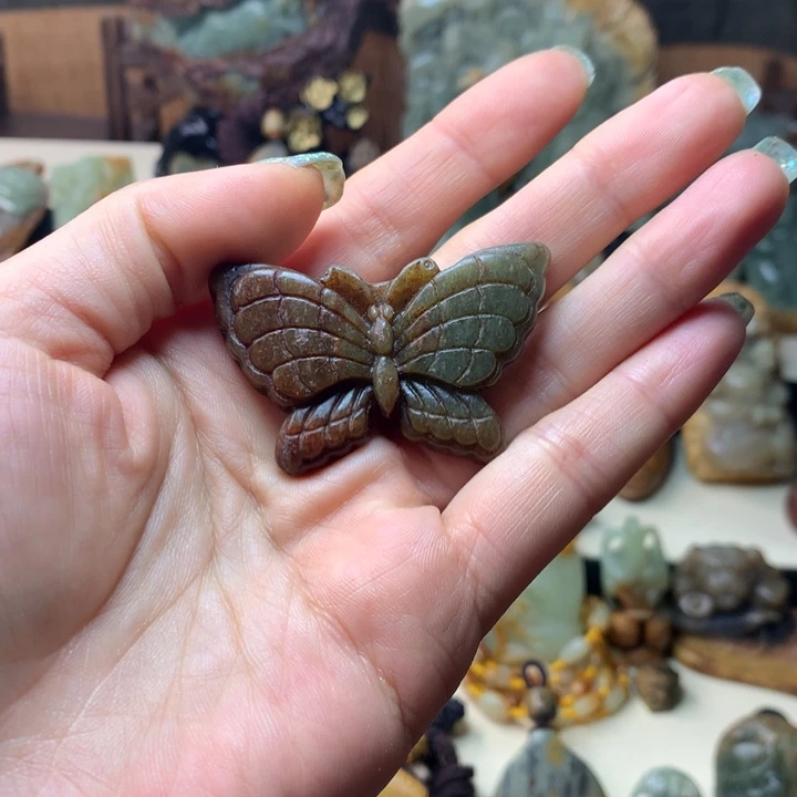 岫岩河磨玉（透闪石质玉）未镶嵌车挂
