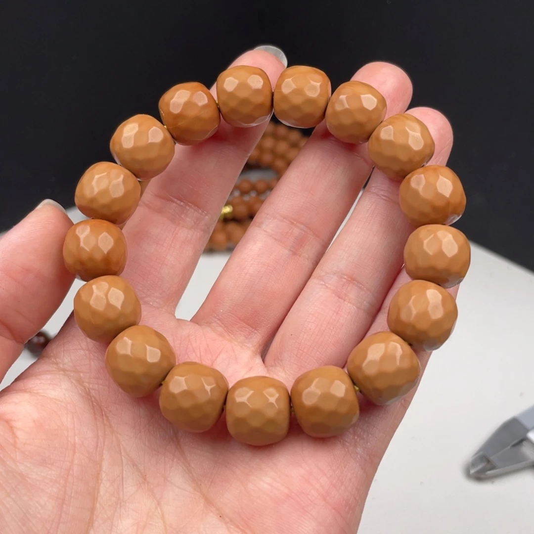 【闪购商品】手串猴头核桃大钻石32.8