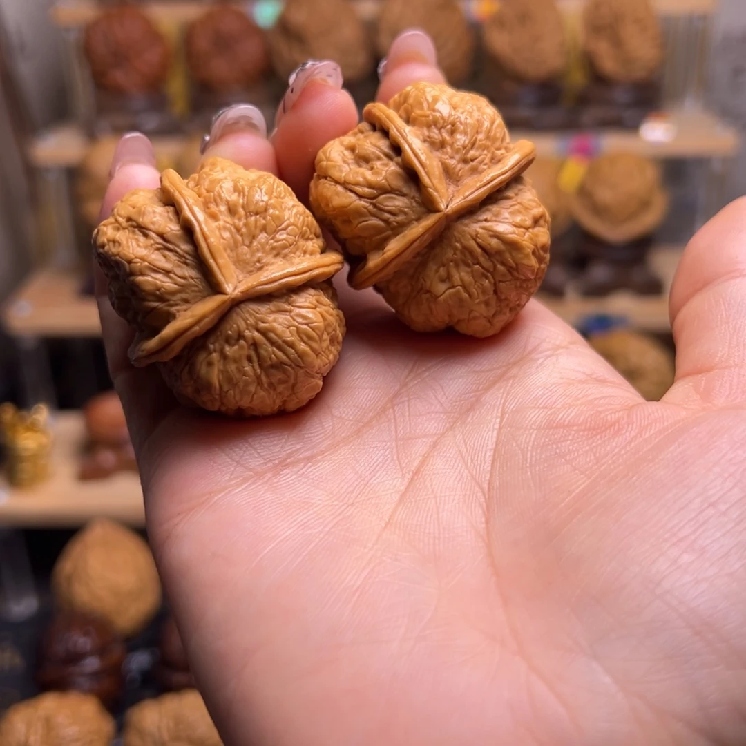 把件桃核天顶三棱H12、39……