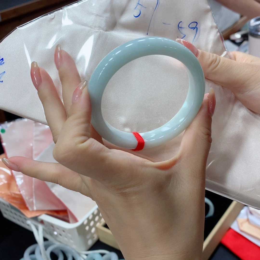 未镶嵌手镯翡翠买断