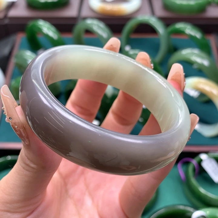 未镶嵌手镯和田玉5253