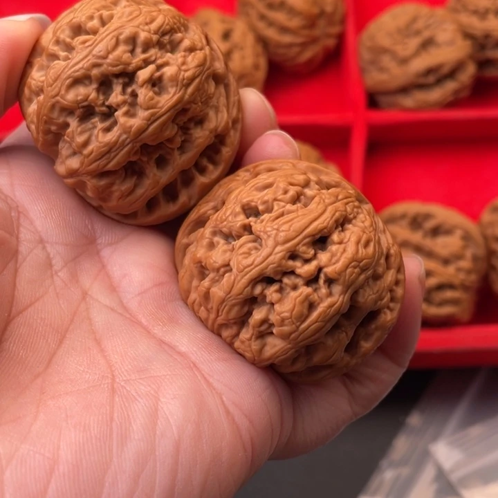 把件文玩核桃秦岭核桃