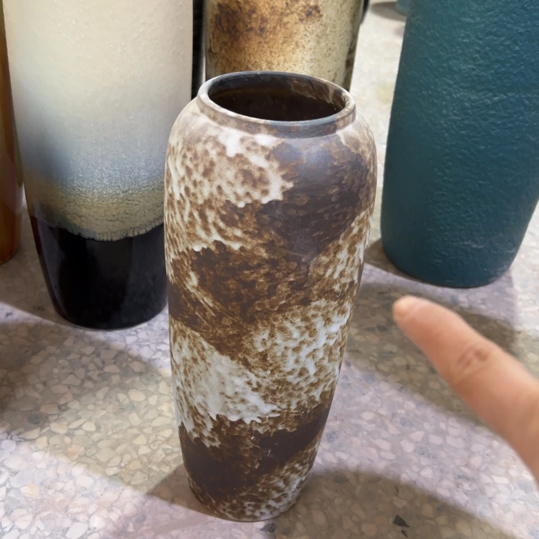 高度35口9有孔瓷器