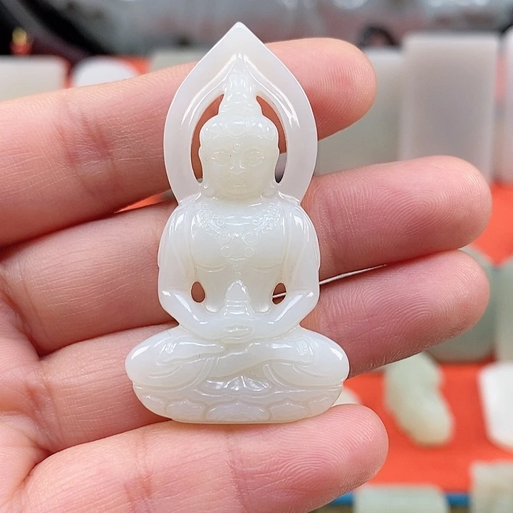 颈饰未镶嵌和田玉