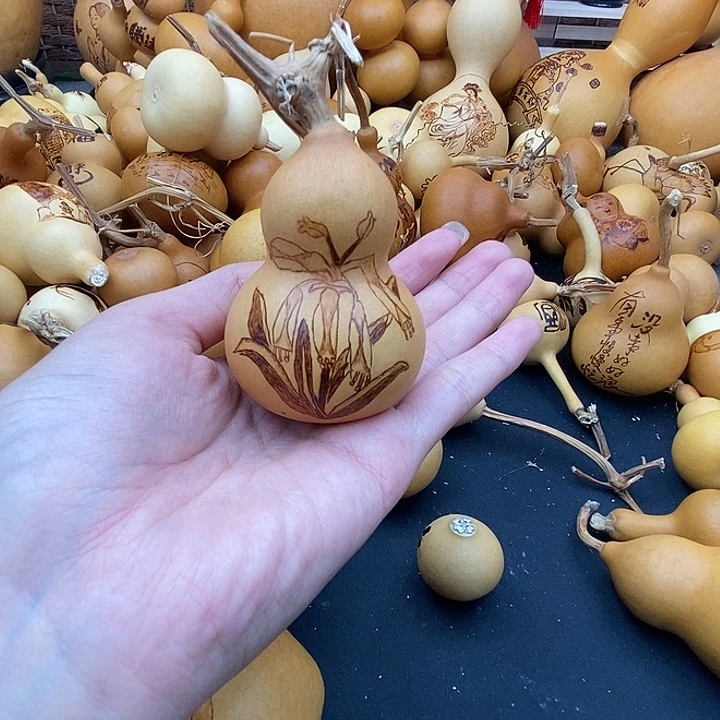 ****笑香榧木葫芦工艺品