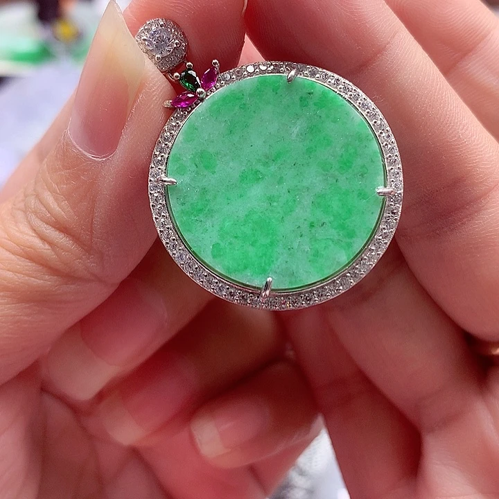 翡翠银S925镶嵌颈饰翡翠