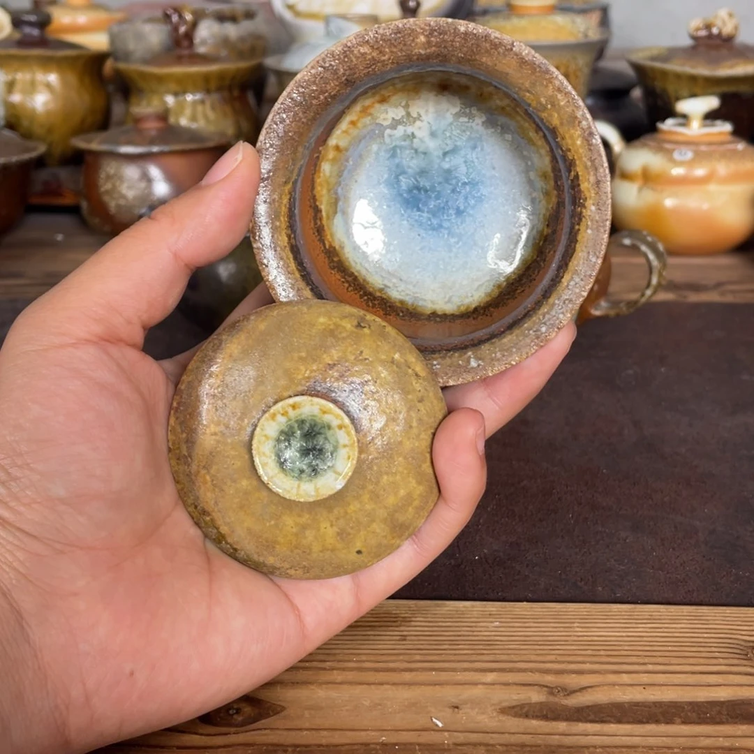 金珍珠柴烧。 盖碗。