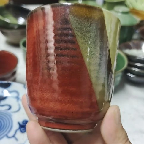 瓷片瓷片，各种摆件，均有瑕疵。沙锅！