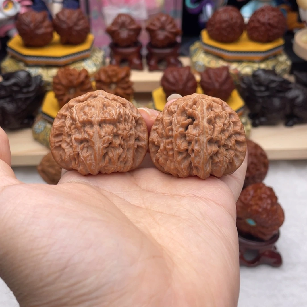 把件文玩核桃41三角白