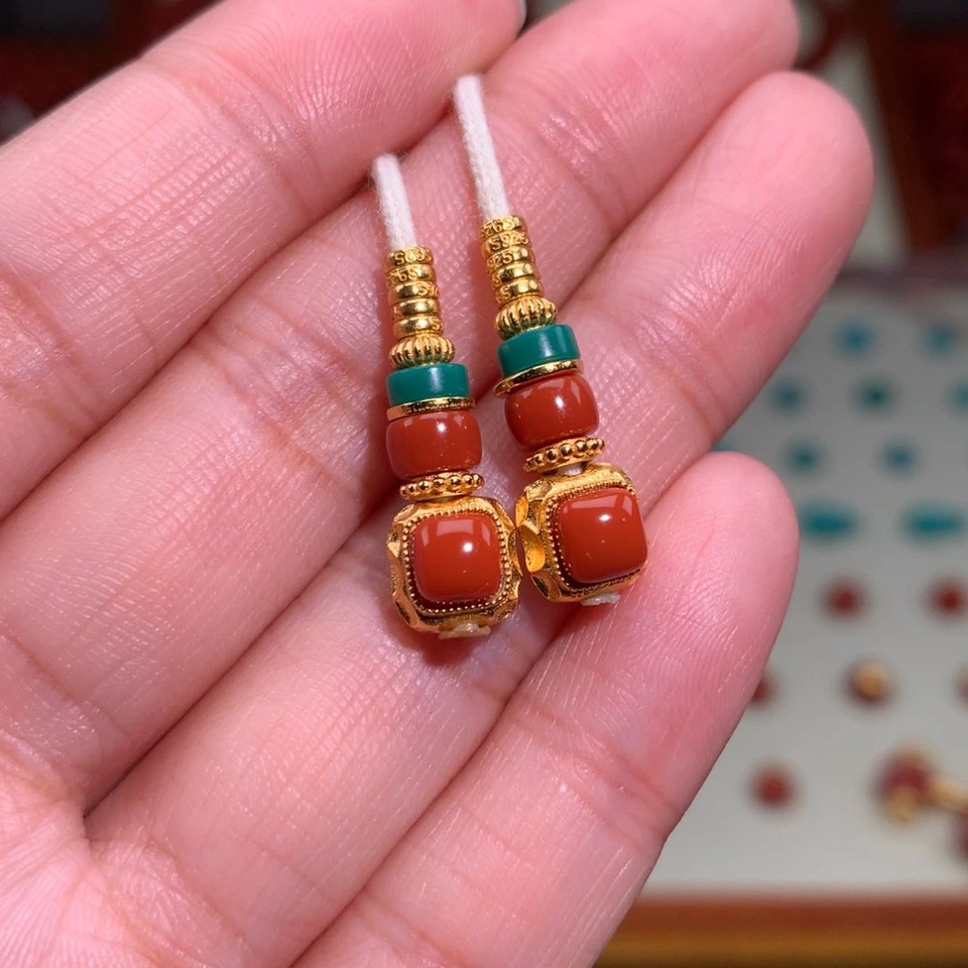 南红玛瑙颈饰未镶嵌