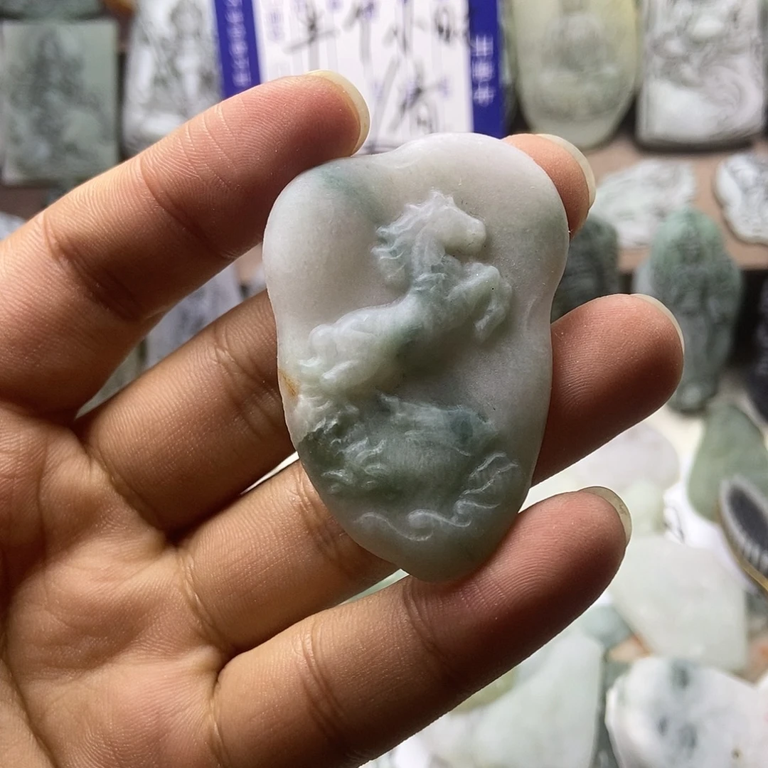 定制翡翠未镶嵌翡翠