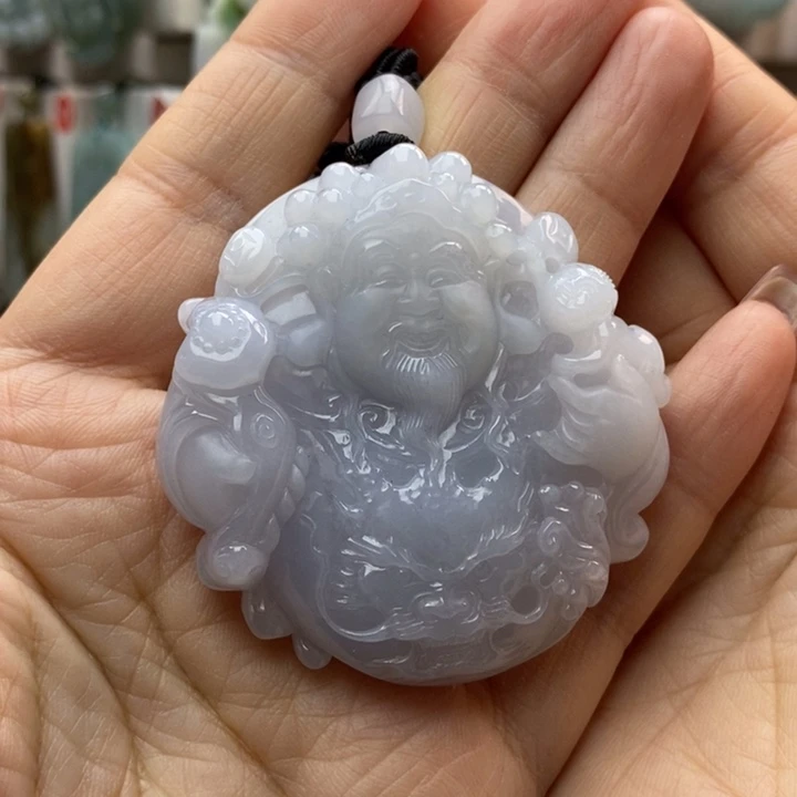 翡翠颈饰未镶嵌财神