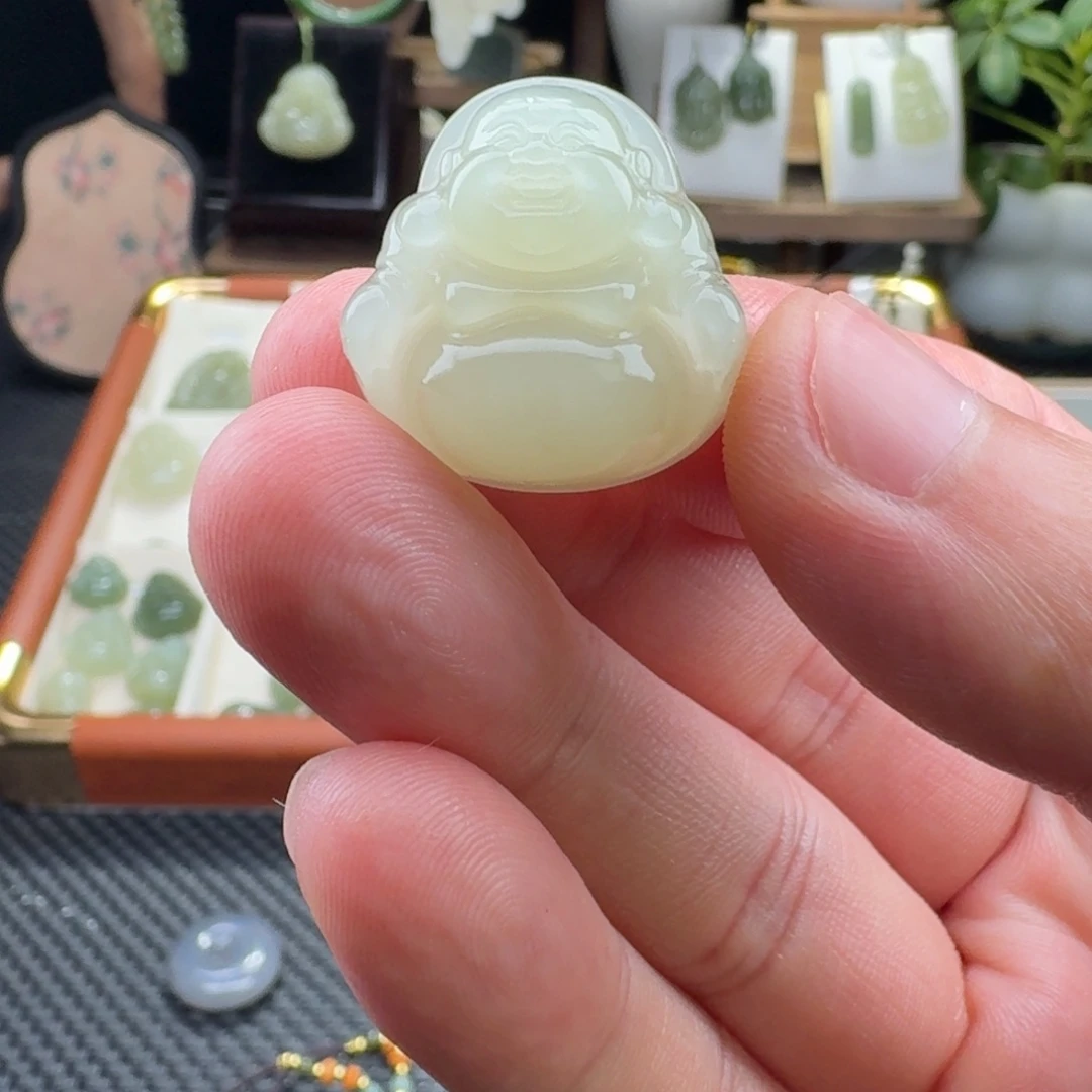 忍***敌颈饰未镶嵌和田玉