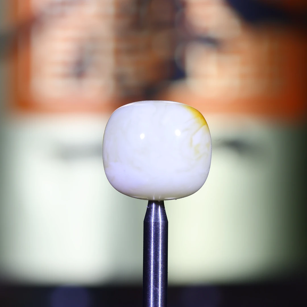 10m蜜蜡老型天然原矿一物一图瓷白满蜜拉丝千层顶珠蜜蜡配饰-A994