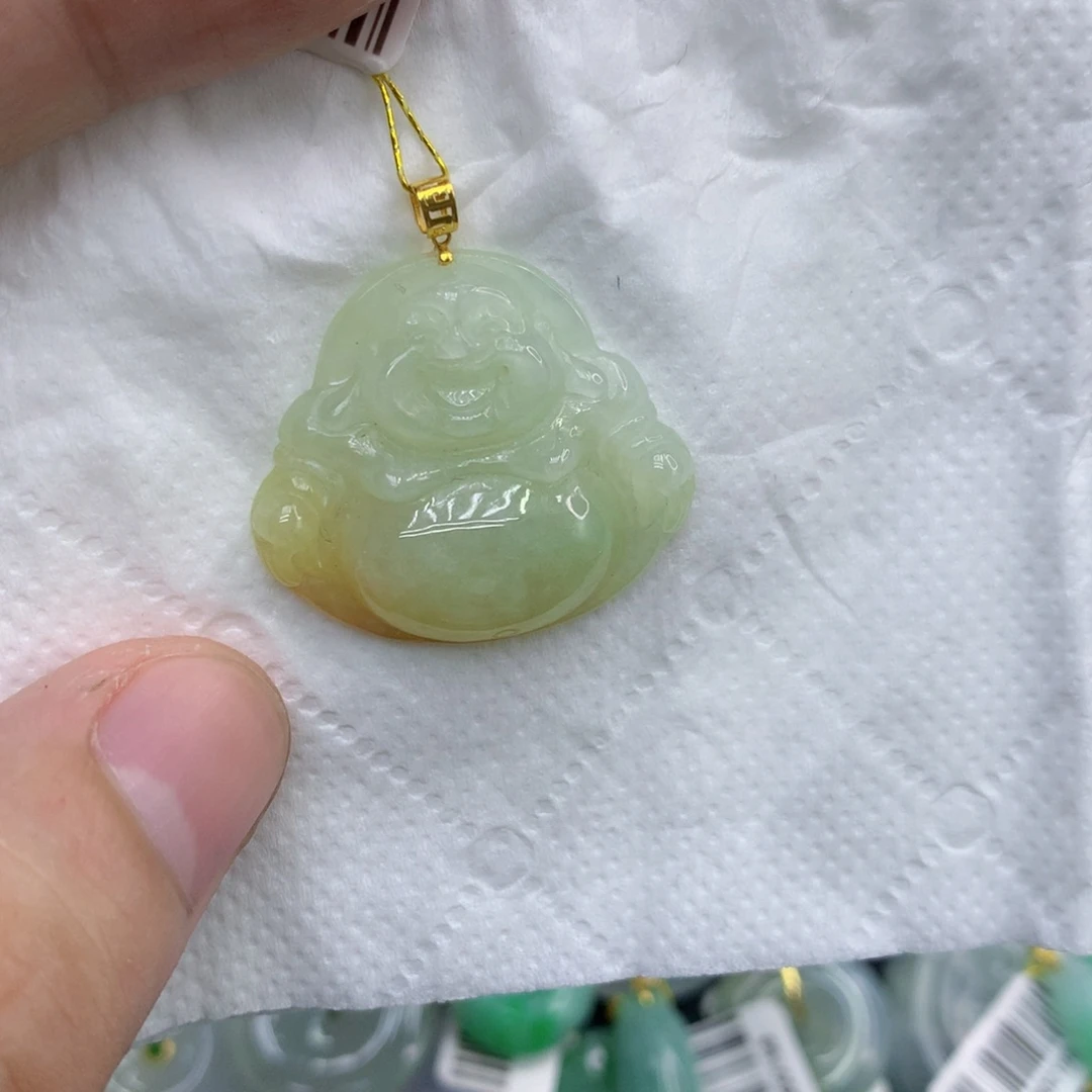 颈饰18K金镶嵌翡翠