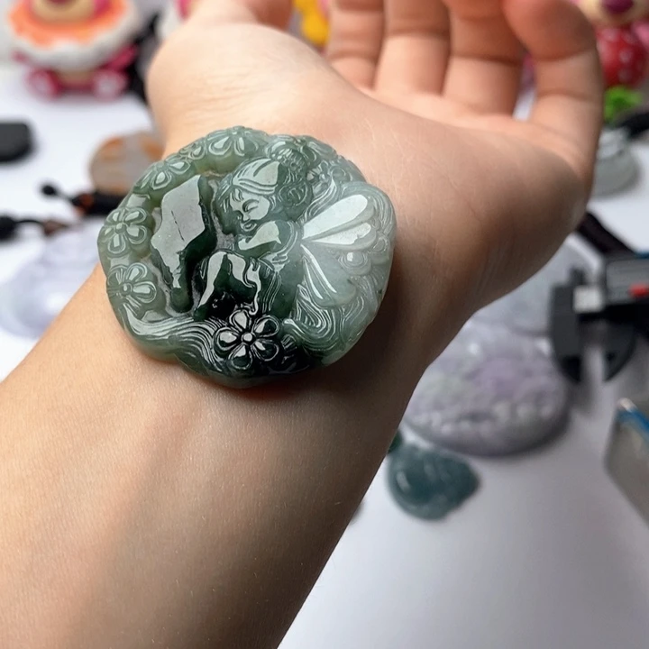 翡翠未镶嵌颈饰翡翠