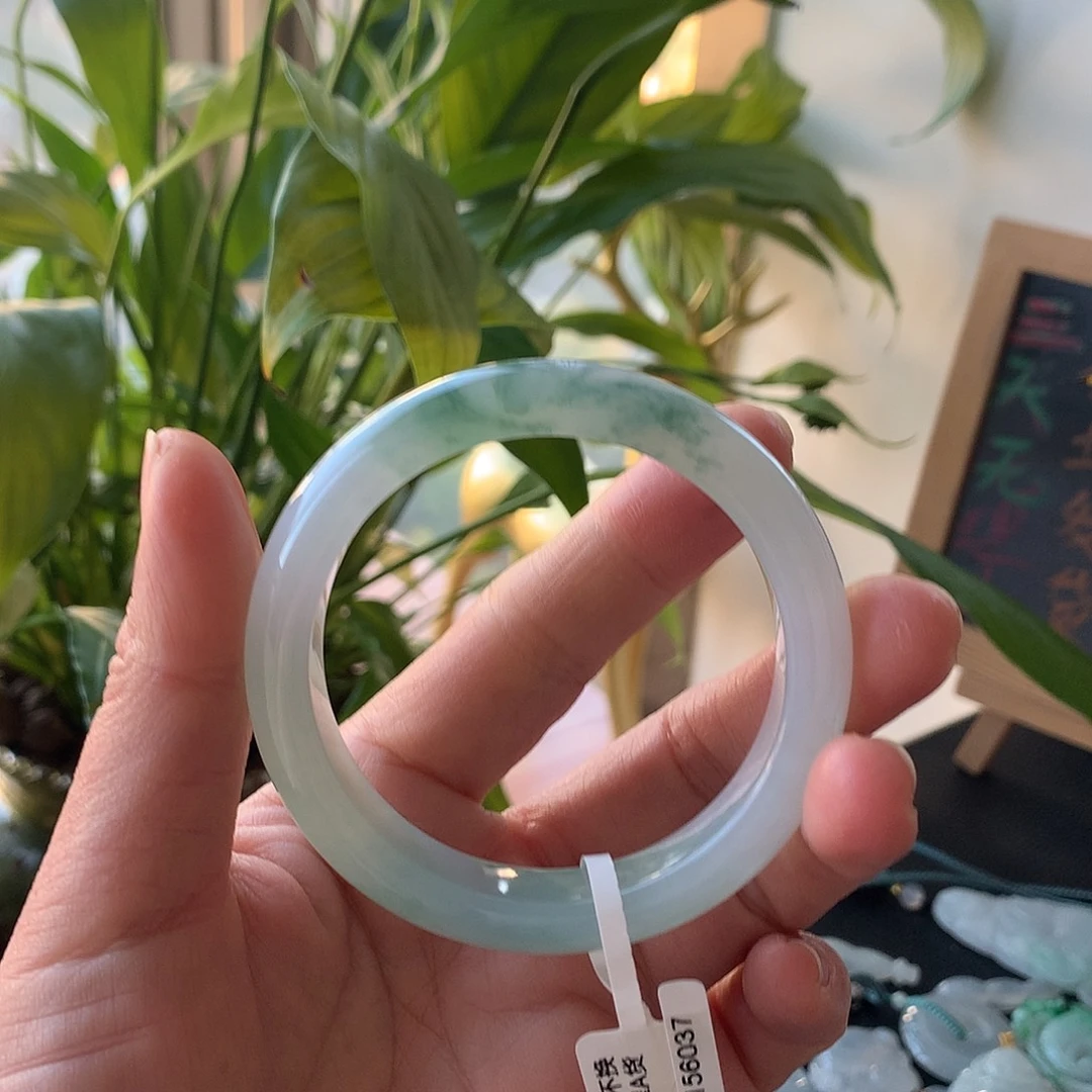 翡翠未镶嵌手镯天然翡翠手镯
