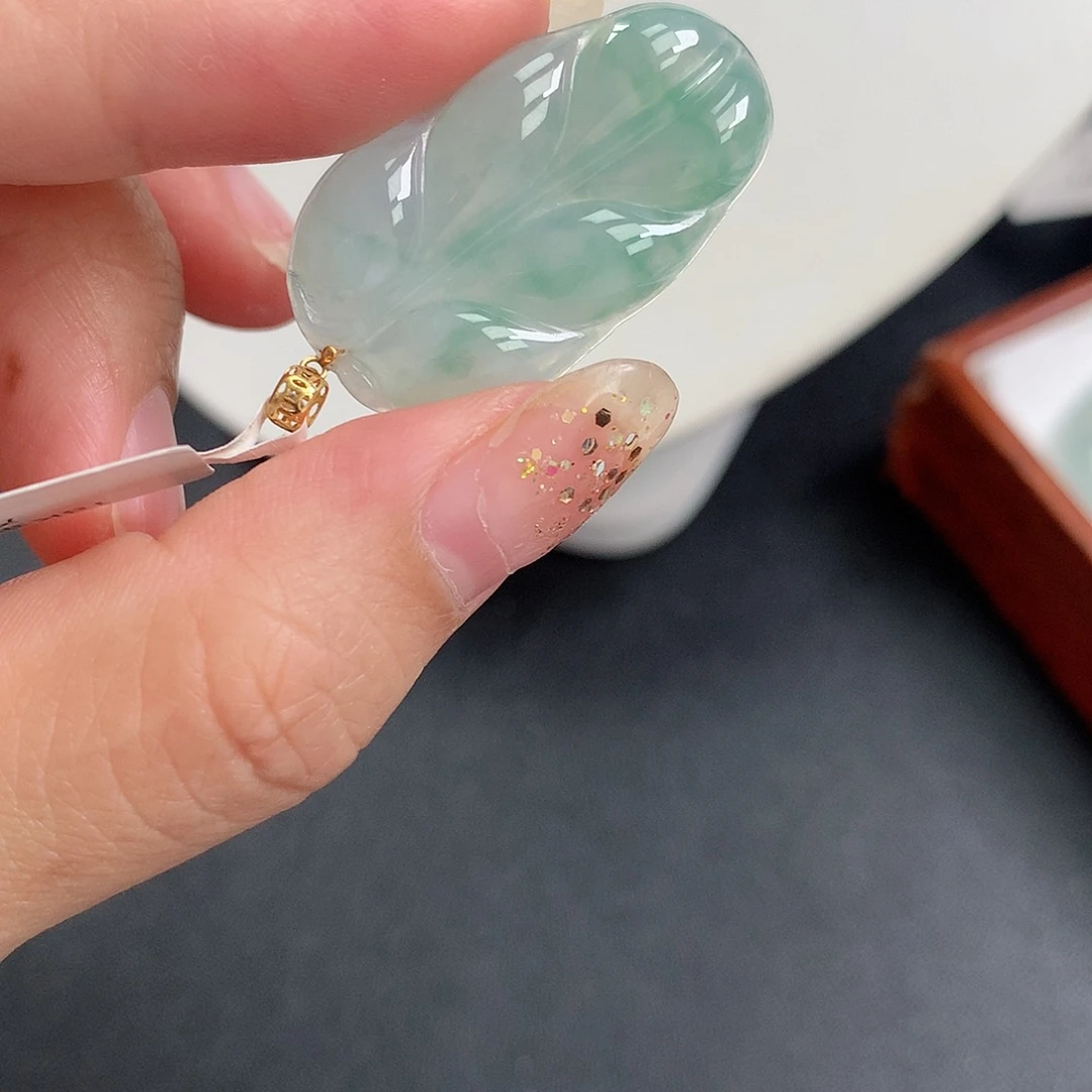 翡翠未镶嵌吊坠(不含链)048870068858070