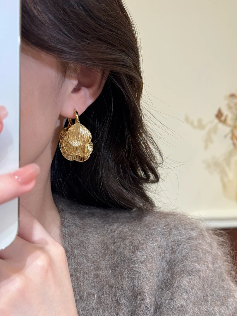 铜合金耳饰 【金花】轻奢时尚手工欧美简约小众小巧耳环秋冬款个性