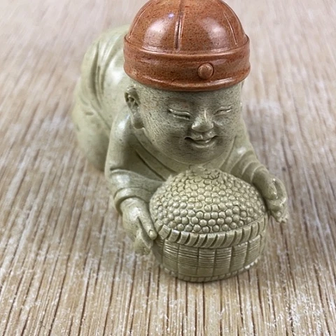 寿山石童趣原雕翘色巧雕