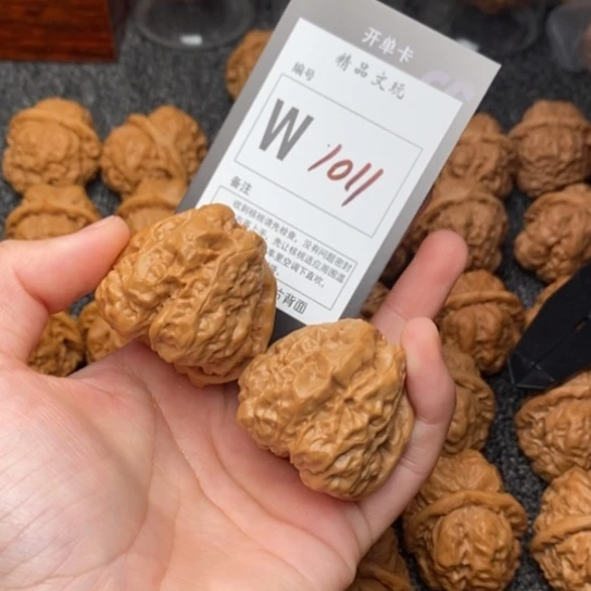吊坠桃核我是第一百41