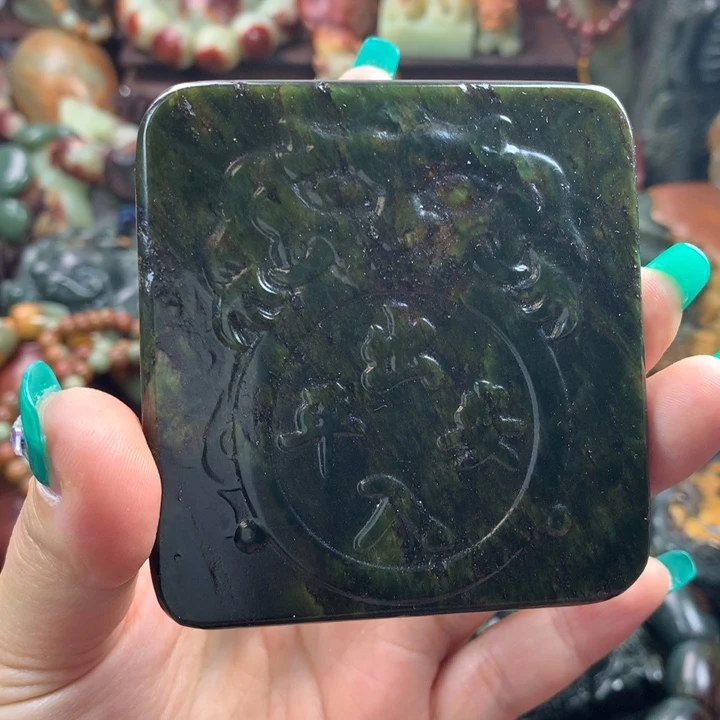 岫岩河磨玉（透闪石质玉）把件未镶嵌