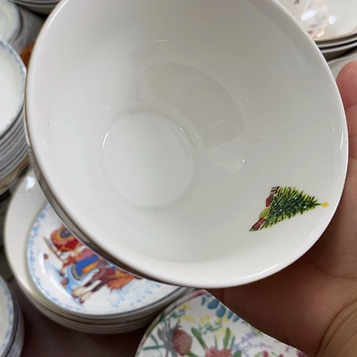 叮***a新骨瓷高脚圣诞厚碗5.5寸1个微瑕