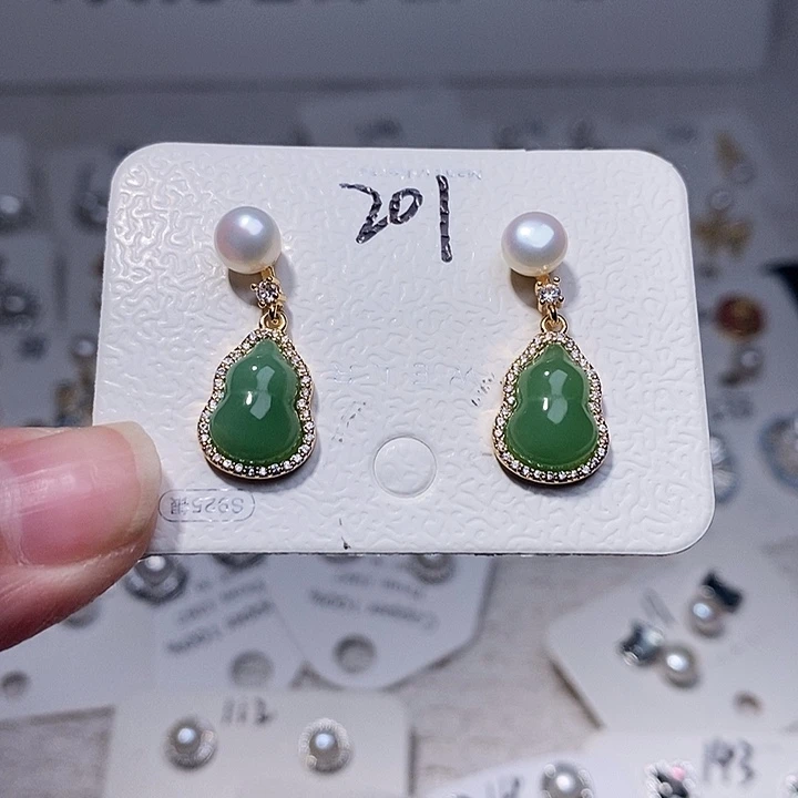 淡水珍珠耳饰未镶嵌