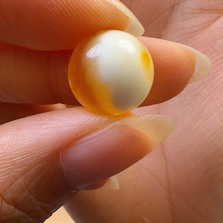 未镶嵌蜜蜡珠宝奇石