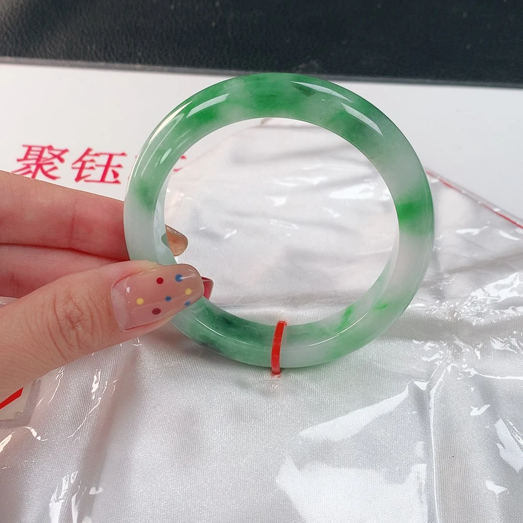 未镶嵌手镯翡翠831