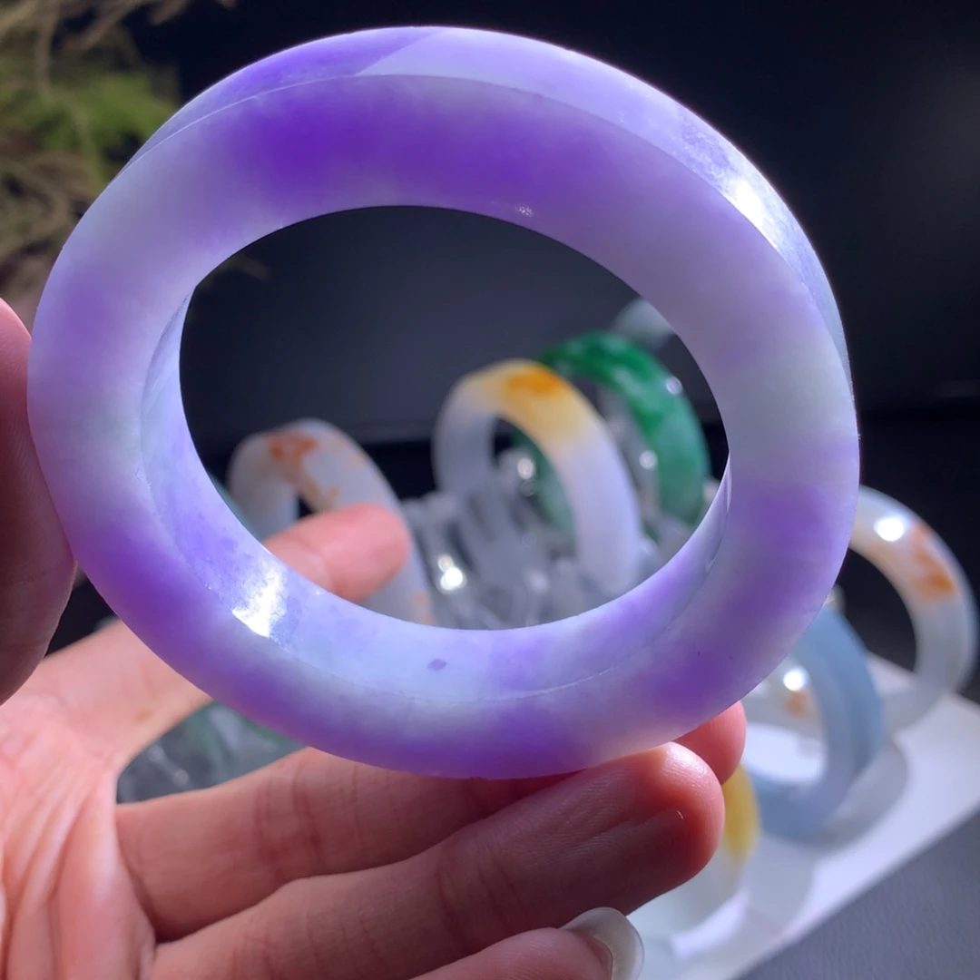 定制翡翠未镶嵌手镯