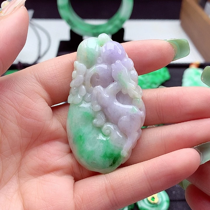 翡翠未镶嵌颈饰翡翠