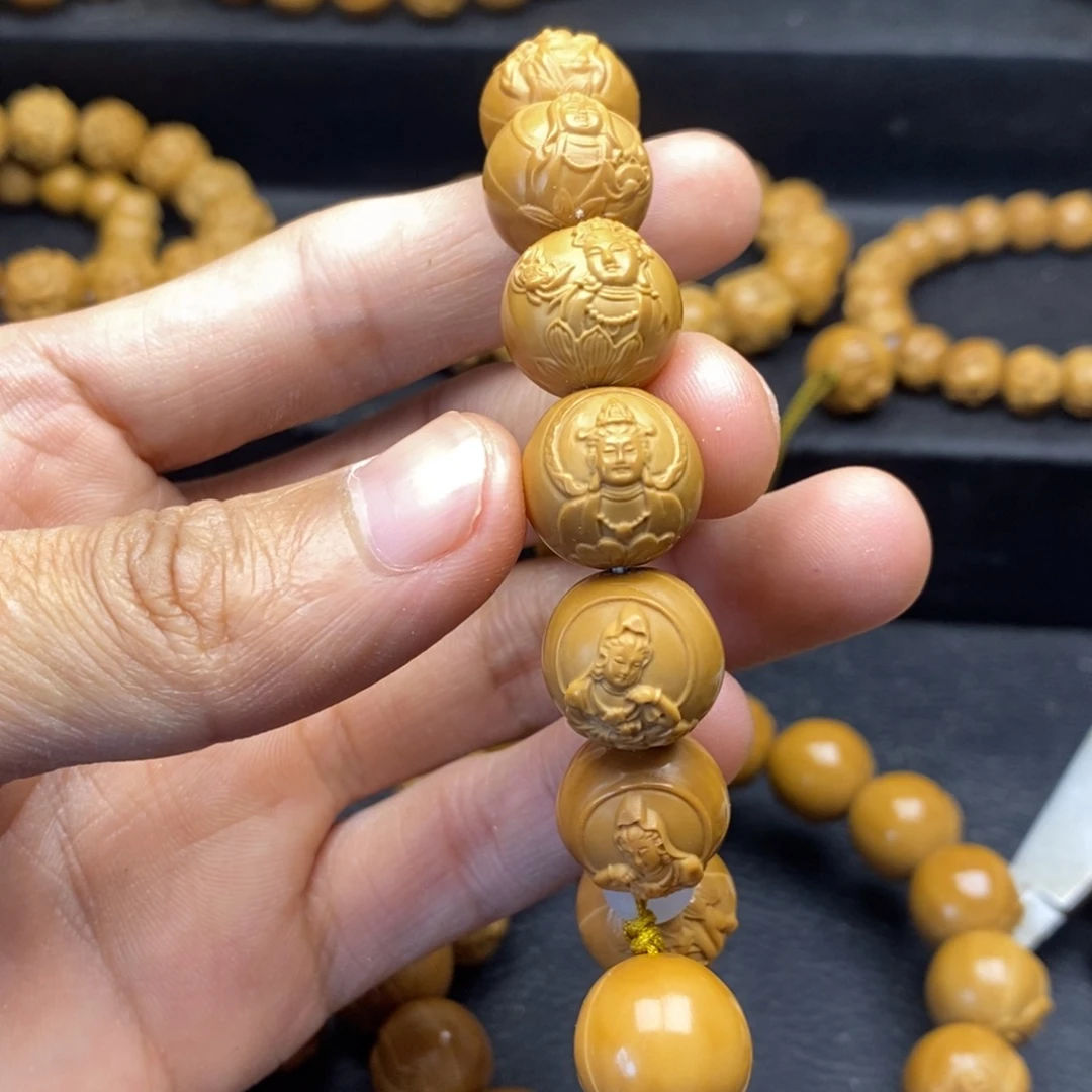 吊坠猴头核桃浮雕观音